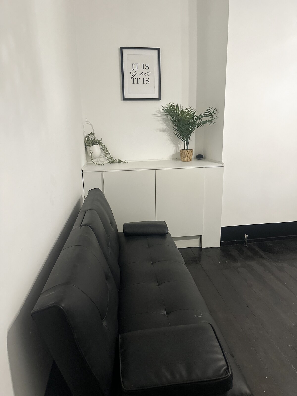 Room Three photo 1